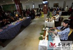 2013西湖农家茶楼茶艺表演赛在杭州双峰村举行