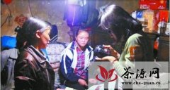 ＂穷导演＂徒步穿越茶马古道拍摄藏区孩子生活