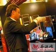 热点观察：1700年普洱古茶亮相上海奢侈品展