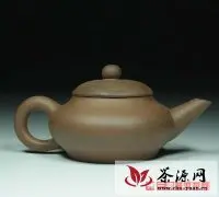 看小紫砂壶该如何泡茶？