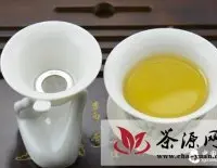 茶艺礼仪：茶艺师教你奉茶的技巧